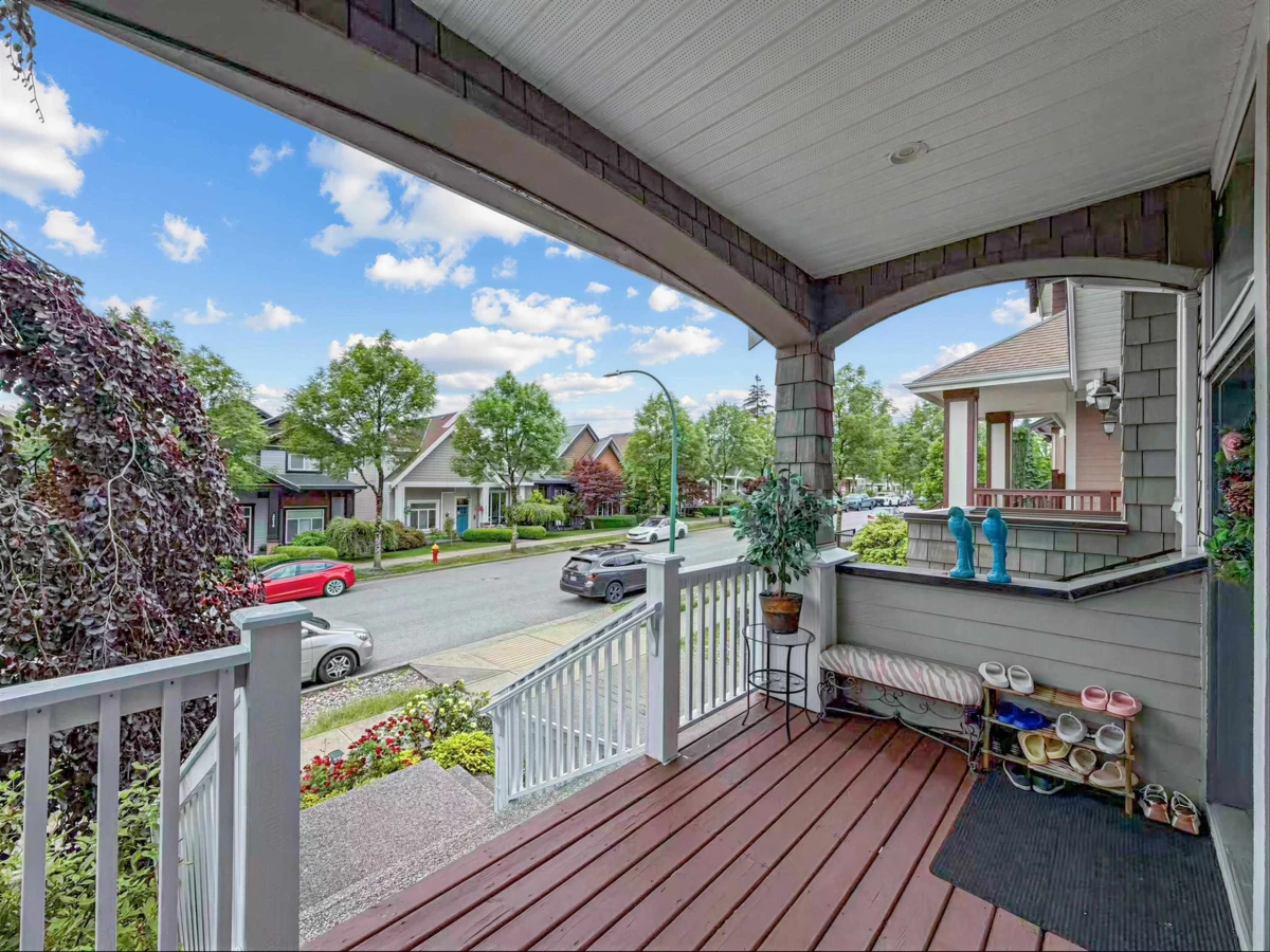 Family Room Photo of 3415 Gislason Avenue, Coquitlam, BC