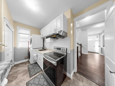 Basement Recreation Room Photo of 3415 Gislason Avenue, Coquitlam, BC