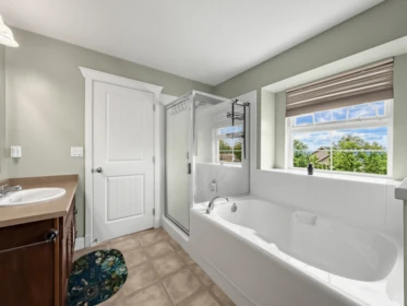 Hallway Photo of 3415 Gislason Avenue, Coquitlam, BC