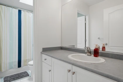 Hallway Photo of 21683 89a Avenue, Langley, BC