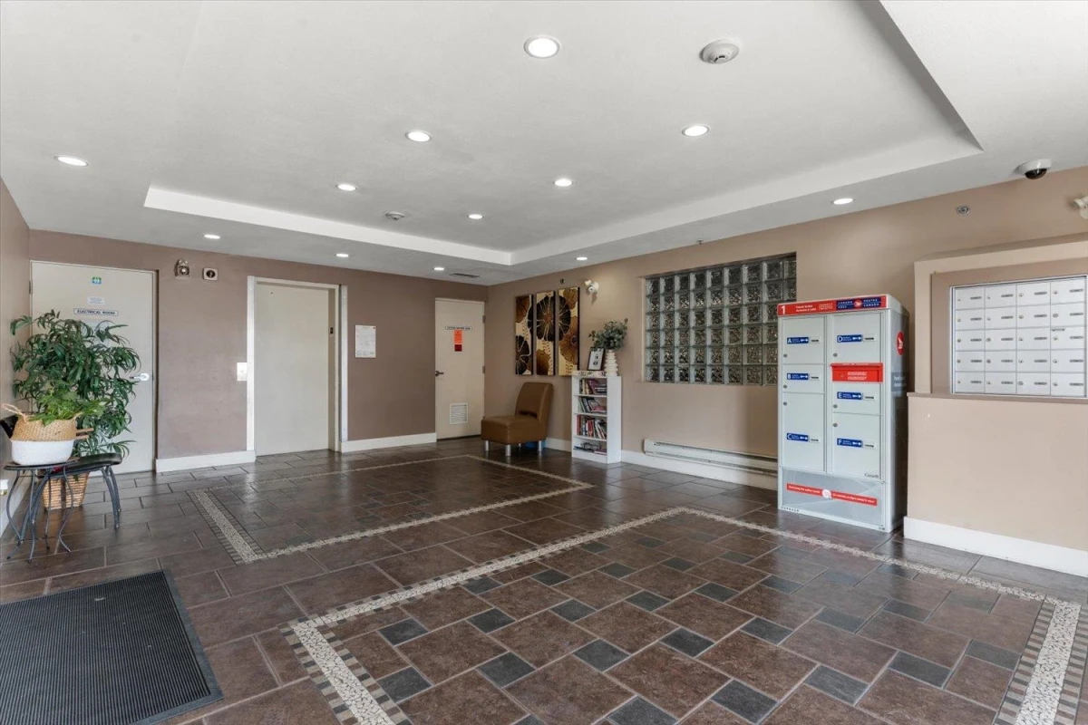 Living Room Photo of 410 46021 Second Avenue, Chilliwack, BC