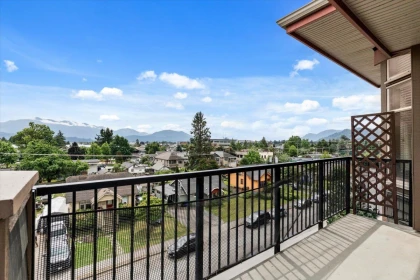 Hot Tub / Spa Photo of 410 46021 Second Avenue, Chilliwack, BC