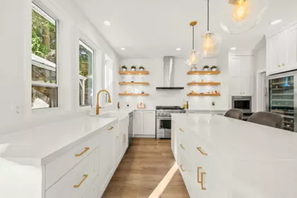 Kitchen Photo of 1725 Orkney Place, North Vancouver, BC