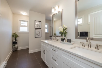 Guest Bathroom Photo of 27 15454 32 Avenue, Surrey, BC