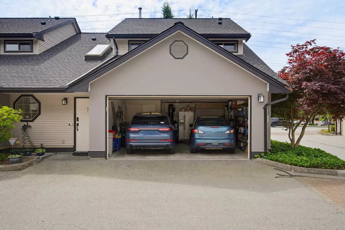 Family Room Photo of 3 20841 Dewdney Trunk Road, Maple Ridge, BC