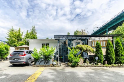 Outdoor Kitchen Photo of 401 RAINDANCE CRESCENT, West Vancouver BC V7P 1C1