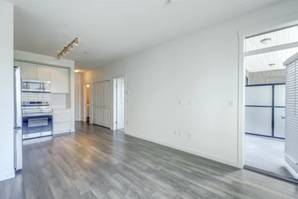 Kitchen Photo of 215 15825 85 Avenue, Surrey, BC