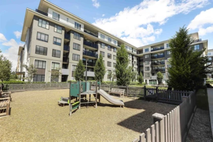 Outdoor Deck Photo of 215 15825 85 Avenue, Surrey, BC