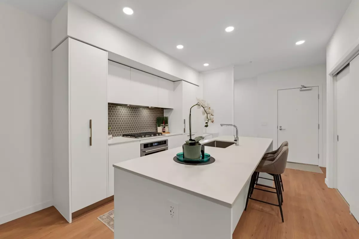 Dining Area Photo of 320 1500 Scott Crescent, Squamish, BC