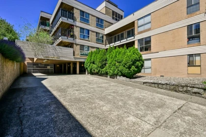 408 715 Royal Avenue, New Westminster, BC, New Westminster — Apartment/Condo for sale
