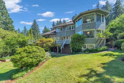 Swimming Pool Photo of 4941 Water Lane, West Vancouver, BC