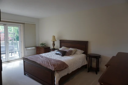 Basement Recreation Room Photo of 13439 55a Avenue, Surrey, BC
