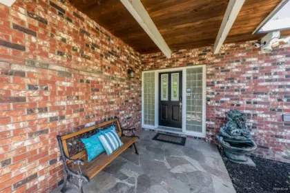 Breakfast Nook Photo of 529 Appian Way, Coquitlam, BC