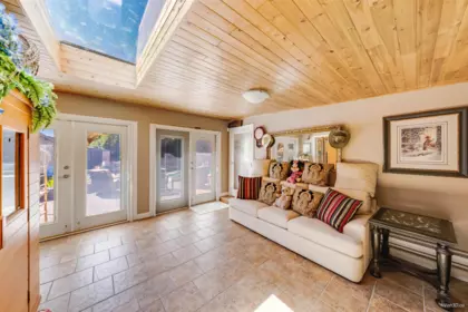 Hot Tub / Spa Photo of 529 Appian Way, Coquitlam, BC
