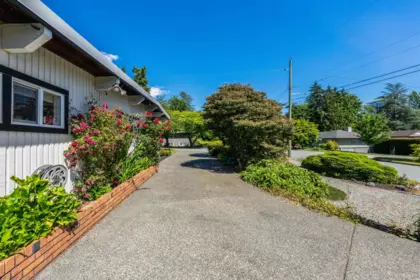 Kitchen Photo of 529 Appian Way, Coquitlam, BC