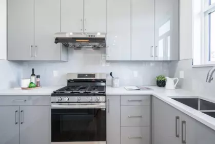 Kitchen Island Photo of 1941 Prairie Avenue, Port Coquitlam, BC