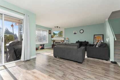 Kitchen Photo of 12 2575 Mcadam Street, Abbotsford, BC