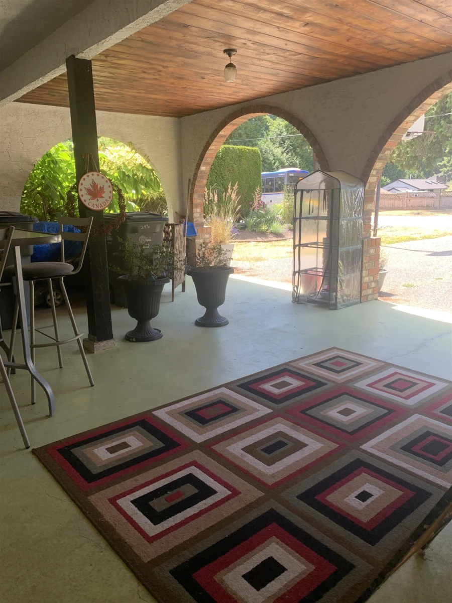 Family Room Photo of 2496 124 Street, Surrey, BC
