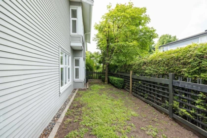 Backyard Photo of 13 1203 Madison Avenue, Burnaby, BC