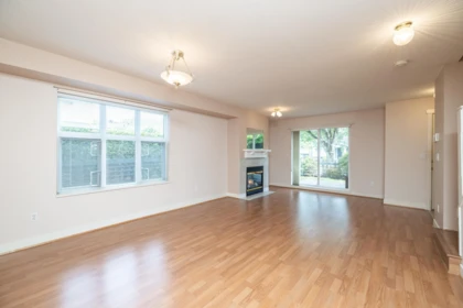 Primary Bedroom Photo of 13 1203 Madison Avenue, Burnaby, BC