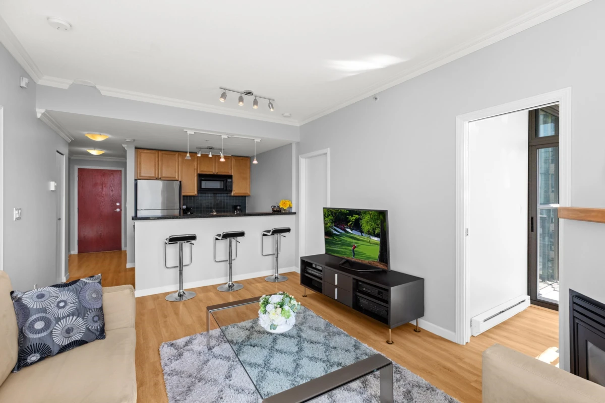 Dining Area Photo of 2505 928 Richards Street, Vancouver, BC