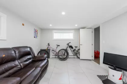 Basement Recreation Room Photo of 2843 E 5th Avenue, Vancouver, BC