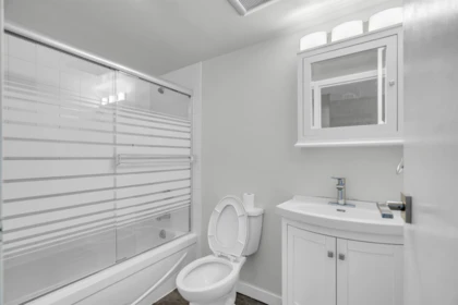 Primary Bedroom Photo of 13335 70b Avenue, Surrey, BC