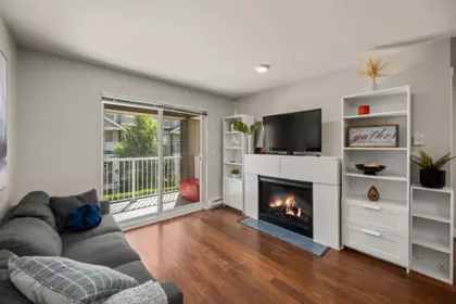 Powder Room Photo of 206 19340 65 Avenue, Surrey, BC