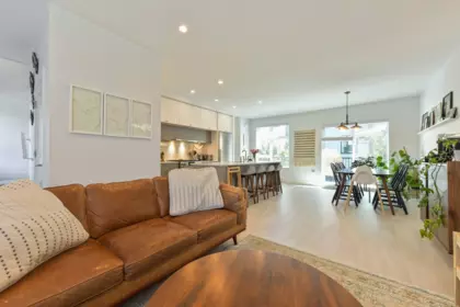 Kitchen Island Photo of 43 16685 25 Avenue, Surrey, BC