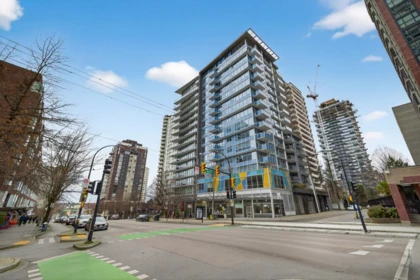 Swimming Pool Photo of 606 1009 Harwood Street, Vancouver, BC