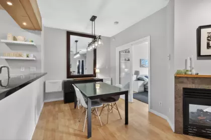 222 560 Raven Woods Drive, North Vancouver, BC, North Vancouver — Apartment/Condo for sale