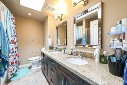 Powder Room Photo of 10340 Bamberton Drive, Richmond, BC
