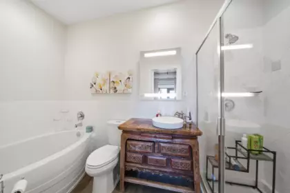 Guest Bathroom Photo of 404 4600 Westwater Drive, Richmond, BC