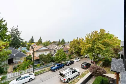 Outdoor Patio Photo of 1 5304 Elgin Street, Vancouver, BC