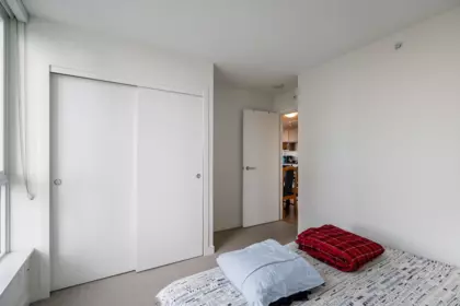 Guest Bathroom Photo of 3709 13750 100 Avenue, Surrey, BC