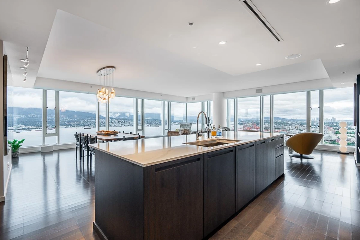 Living Room Photo of 4101 1011 W Cordova Street, Vancouver, BC