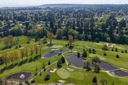Community Amenities Photo (Clubhouse) of 313 5099 Springs Boulevard, Tsawwassen, BC