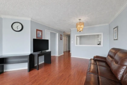 Kitchen Island Photo of 1701 14881 103a Avenue, Surrey, BC
