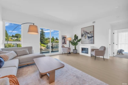 510 422 E 3rd Street, North Vancouver, BC, North Vancouver — Apartment/Condo for sale