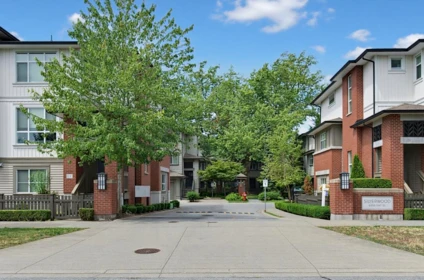 64 8355 164 Street, Surrey, BC, Surrey — Townhouse for sale