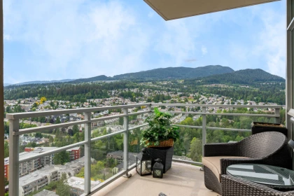 3401 2968 Glen Drive, Coquitlam, BC, Coquitlam — Apartment/Condo for sale