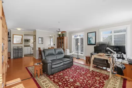 Kitchen Island Photo of 213 32085 George Ferguson Way, Abbotsford, BC
