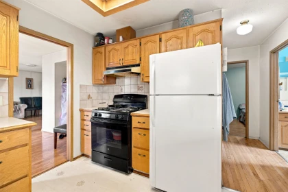 Kitchen Photo of 12191 101a Avenue, Surrey, BC