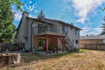 Staircase Photo of 12229 Forest Place, Maple Ridge, BC