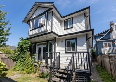 2018 E 12th Avenue, Vancouver, BC, Vancouver — Half Duplex for sale