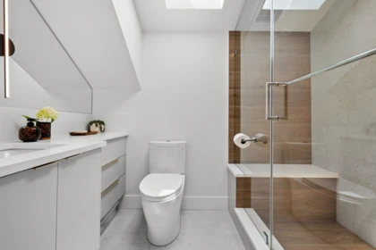Hot Tub / Spa Photo of 2987 W 40th Avenue, Vancouver, BC