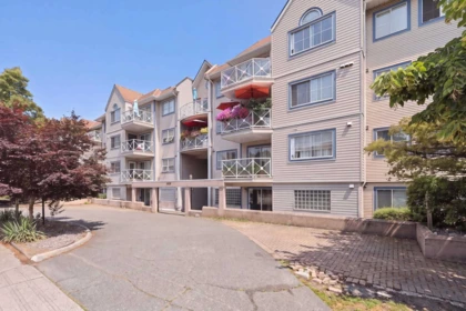 202 12101 80 Avenue, Surrey, BC, Surrey — Apartment/Condo for sale
