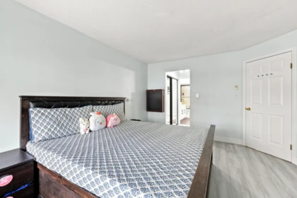 Loft / Bonus Room Photo of 202 12101 80 Avenue, Surrey, BC