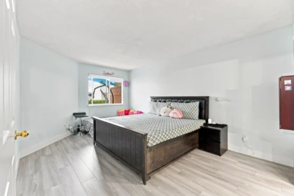 Office / Den Photo of 202 12101 80 Avenue, Surrey, BC