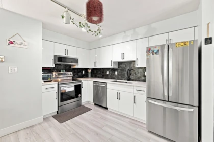 Powder Room Photo of 202 12101 80 Avenue, Surrey, BC